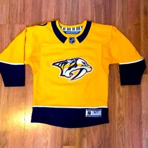 Nashville Predators kids hockey jersey🏒💛🤍💙